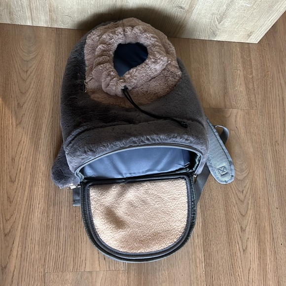 Dog/Cat Carrier Front or Back Pack w/Waste Strap Grey/Tan - Picture 5 of 10